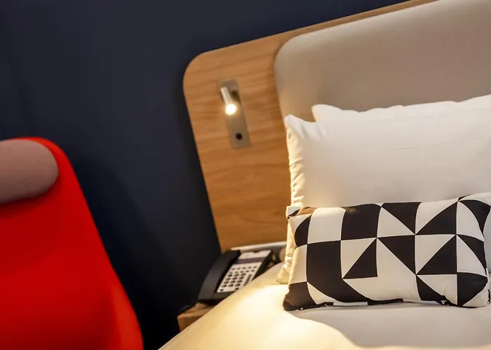 Express - - Grand Arenas By Ihg 3* نيس