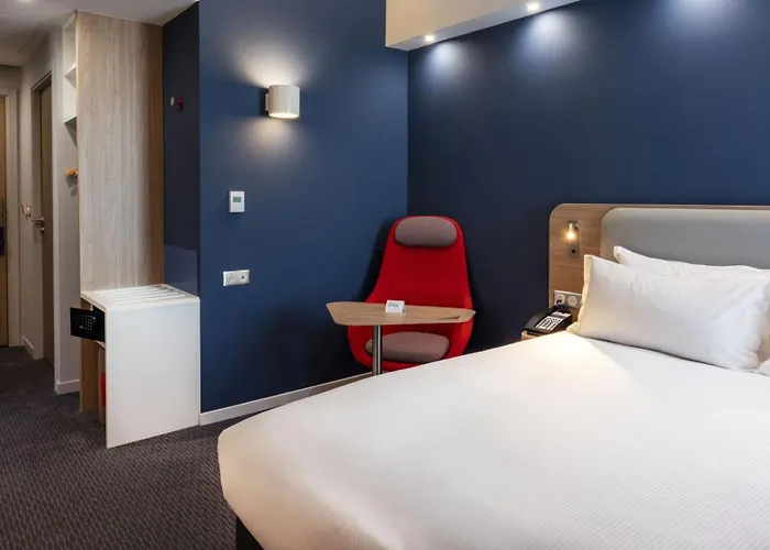Express - - Grand Arenas By Ihg