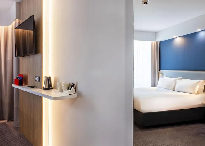 Express - - Grand Arenas By Ihg 3* نيس