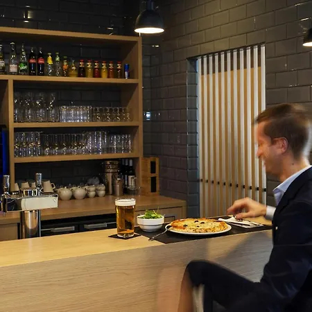 尼斯大阿里纳斯智选假日酒店