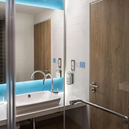 Otel Express - - Grand Arenas By Ihg