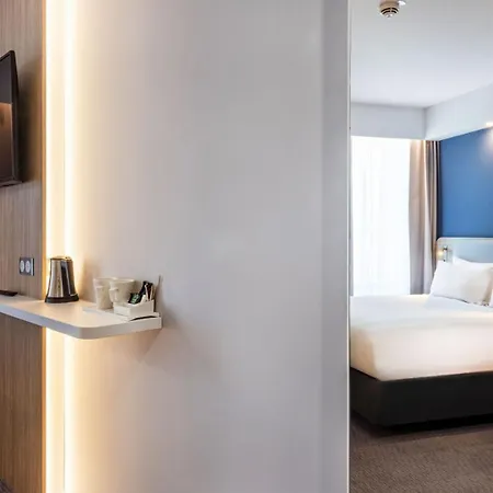 Express - - Grand Arenas By Ihg 3* Nice