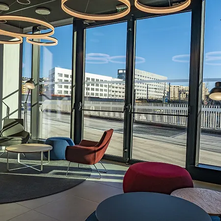 Express - - Grand Arenas By Ihg 3*