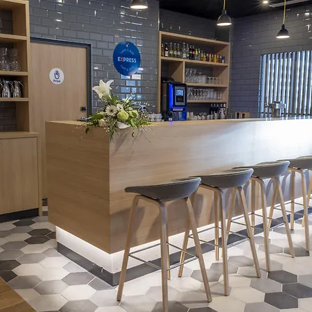 Hotel Express - - Grand Arenas By Ihg 3*