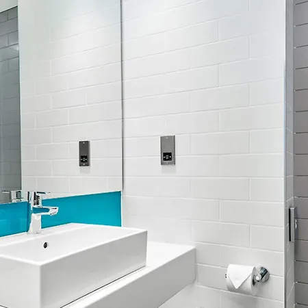 Hotel Express - - Grand Arenas By Ihg