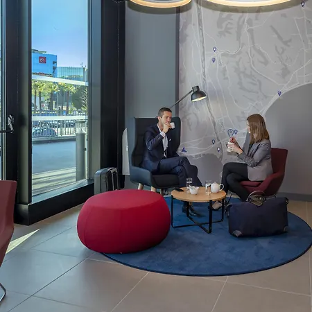 Express - - Grand Arenas By Ihg 3* Nice