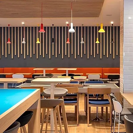 Express - - Grand Arenas By Ihg 3*