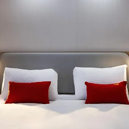 Hotel Express - - Grand Arenas By Ihg 3*