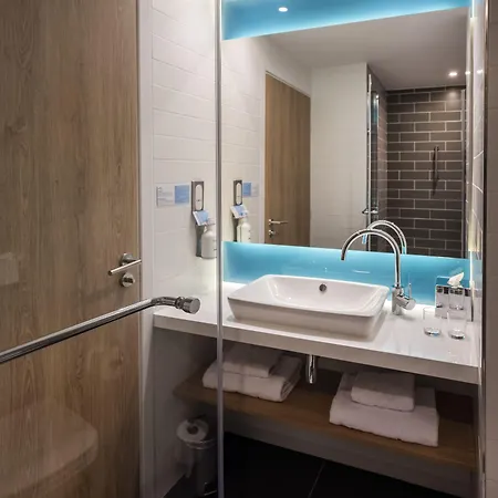 Express - - Grand Arenas By Ihg 3* Nice