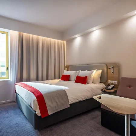מלון Express - - Grand Arenas By Ihg 3*